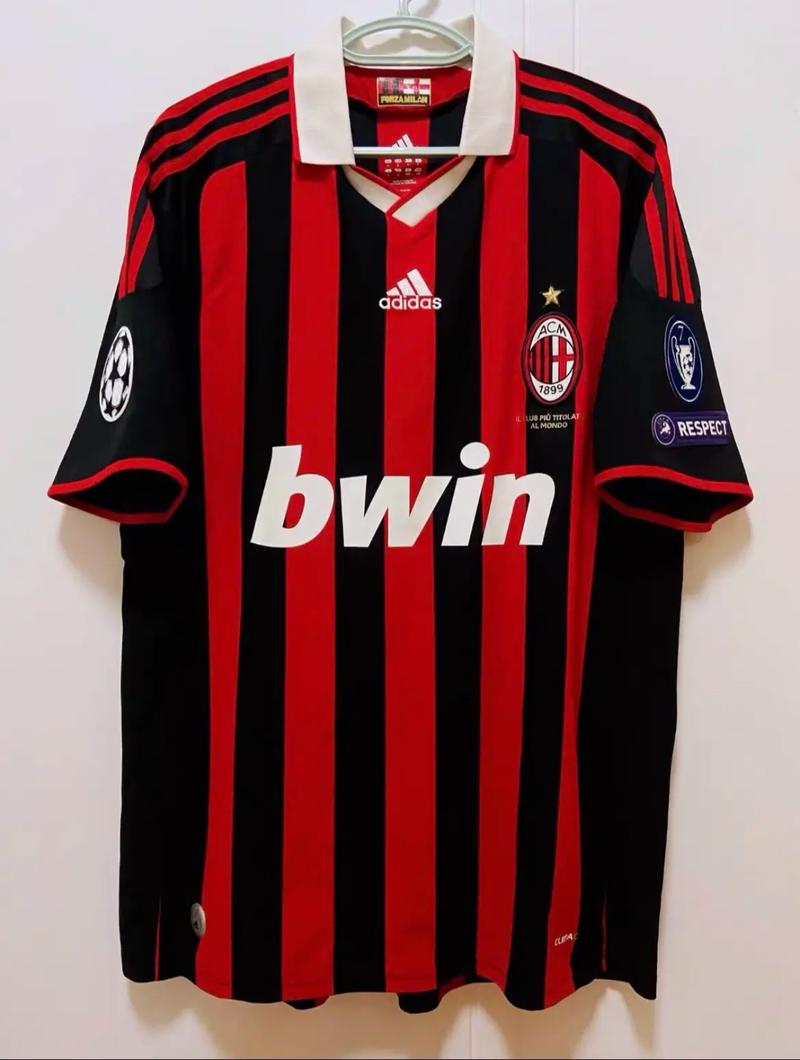 阿隆索和萨拉赫到底谁先离开球队？阿隆索看起来离开皇马会早一些