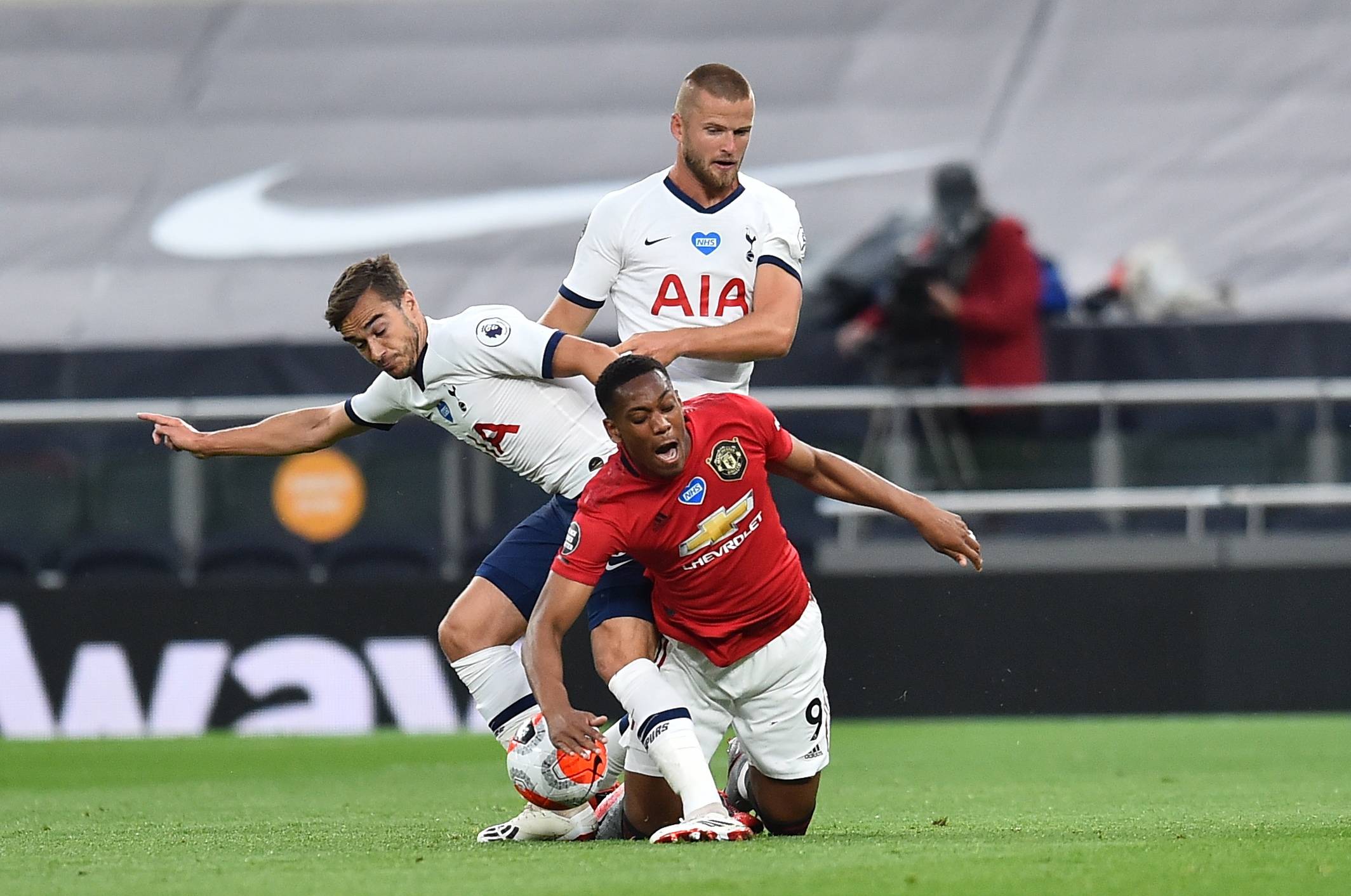 沃勒尔：纽卡8000万买沃尔特马德简直是捡了大便宜（沃勒尔：纽卡8000万引进沃尔特马德，物超所值）