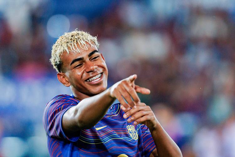 刘翠青获残特奥会女子T11级100米跑冠军