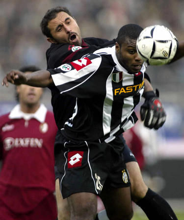 李鸿其获奖感谢妻子王紫璇，两人现场落泪