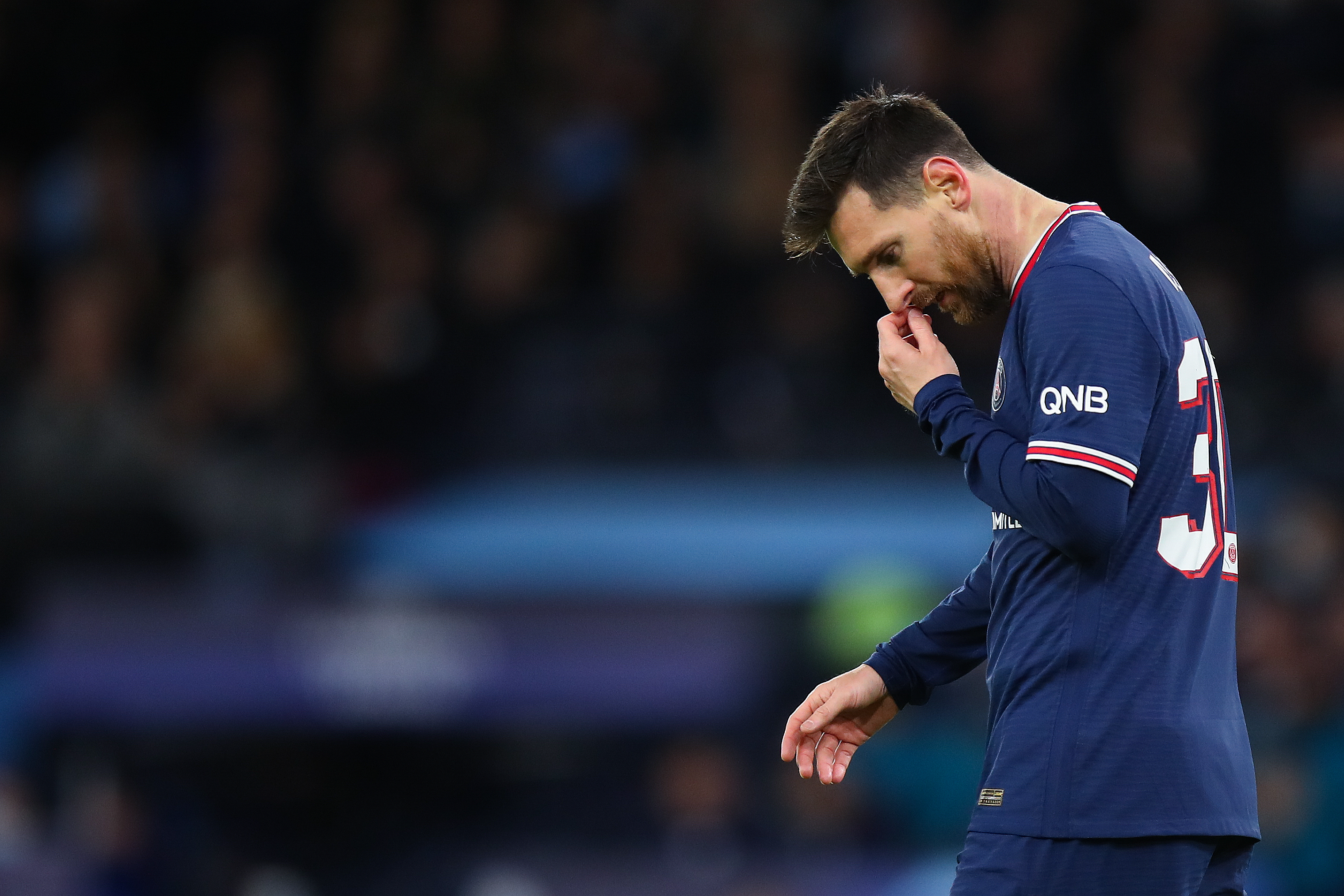 美国名记：苏亚雷斯因为无球状态下踢人被禁赛一场