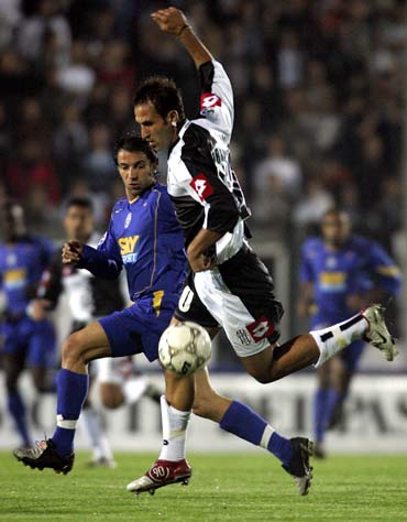 里程碑，弗拉泰西完成了代表国米的第100场比赛