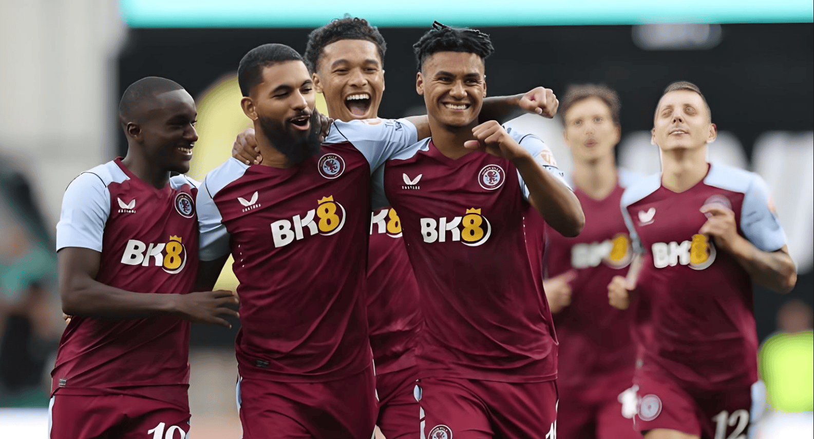 詹皇首秀：姆博莫曼联生涯首场比赛表现总结