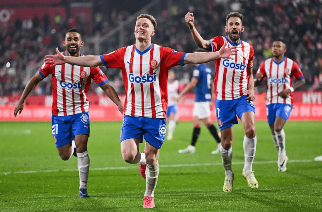 美媒：哈克斯目前是年度最佳第六人热门人选