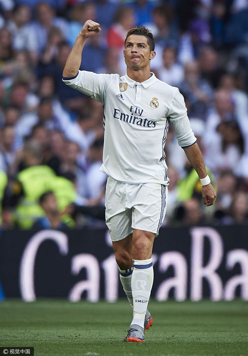 记者：洛佩斯因伤缺席泰山队训练，大概率将缺席赛季收官战