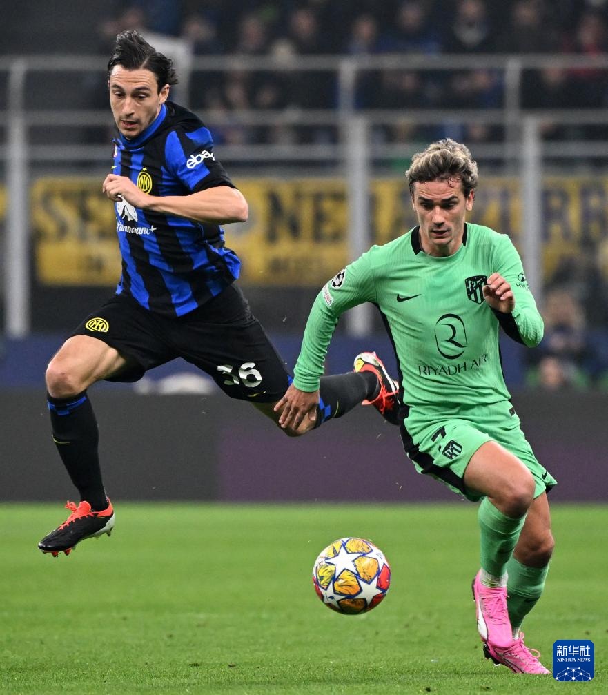 斯内德：亚马尔未来或超越梅西，他未来10年不会离开巴萨（斯内德：亚马尔有望超越梅西，未来十年大概率留在巴萨）