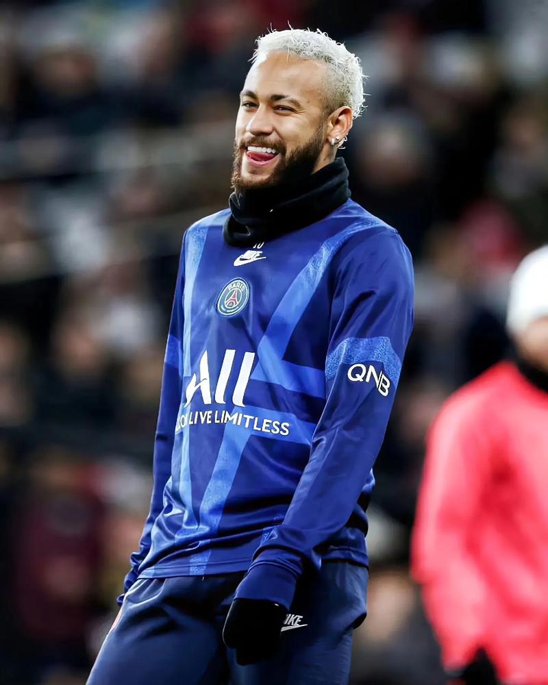 孔蒂：我和球员彼此联结深厚，这场胜利是全员努力的结果